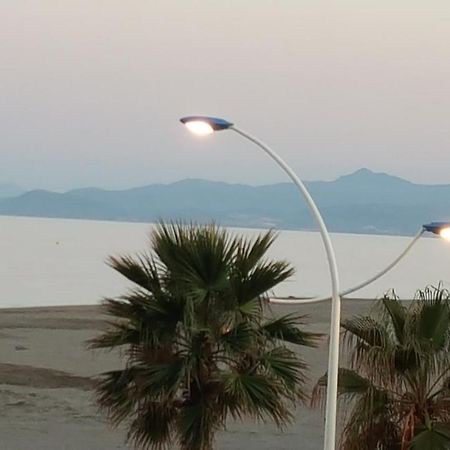 Beau T2 Au Calme Avec Parking Sublime Vue Sur Port Apartamento Canet Exterior foto